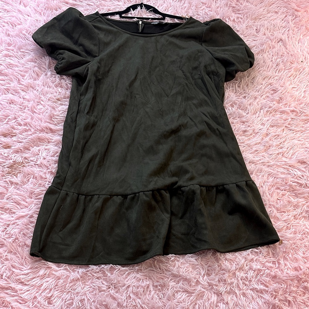 Sharagano Black Ruffle Hem Blouse